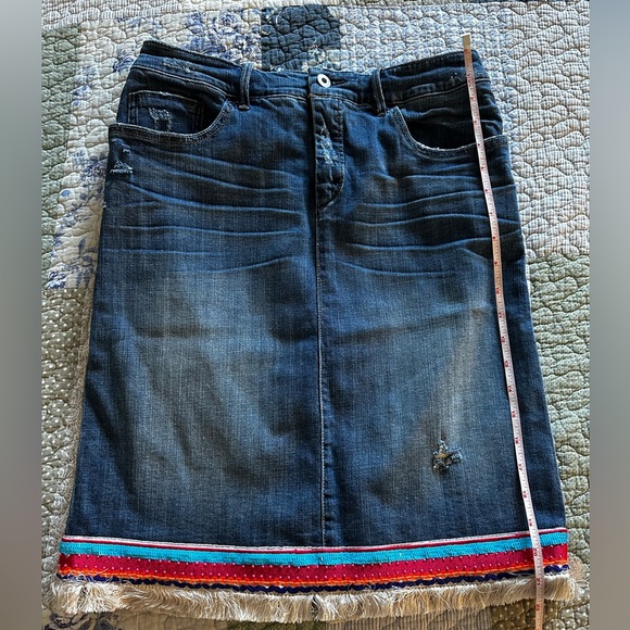 Pilcro and the Letterpress Trimmed Denim Skirt - Size 8 - Picture 10 of 12